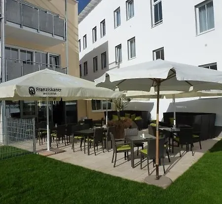 Und Cafe Paso Hotel