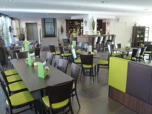 Und Cafe Paso 3* Vierkirchen